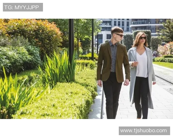 住在足球球星隔壁的日常生活：从邻居到朋友的精彩故事